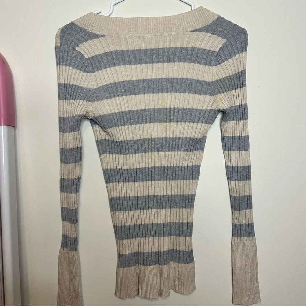 Pink Rose Beige Stripped Waist Snatching Ribbed Knit Long Sleeved V-neck Sweater - Picture 4 of 4